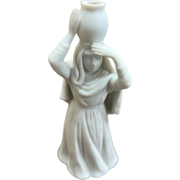 Avon Nativity WOMAN WITH WATER JAR 1990 Porcelain Figurine  w/Box - Picture 2 of 7